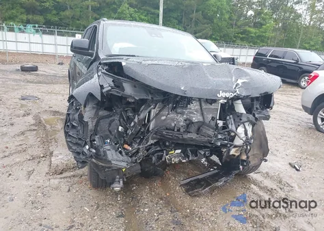 2021 Jeep Grand Cherokee Laredo E 4X2 z USA, uszkodzony, nr VIN 1C4RJEAG7MC658187